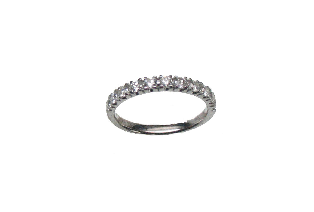 WHITE GOLD DIAMOND RING خاتم ذهب ابيض 18مرصع بالألماس 13 / AL MEDIA / DIAMANTE