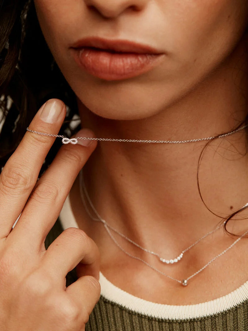 NECKLACE GOLD 18K DIAMOND DIAMONDS قلادة ذهب عيار ١٨ ابيض مرصعة بالألماس 0,05 قيراط