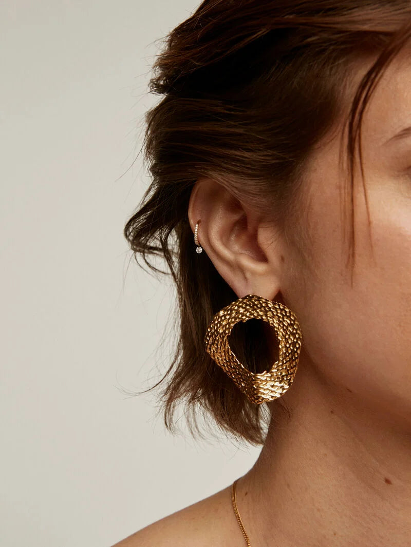 EARRING GOLD 18K DIAMOND DIAMOND DYLON حلق من الذهب عيار ١٨ مرصع بالألماس 0,08 قيراط