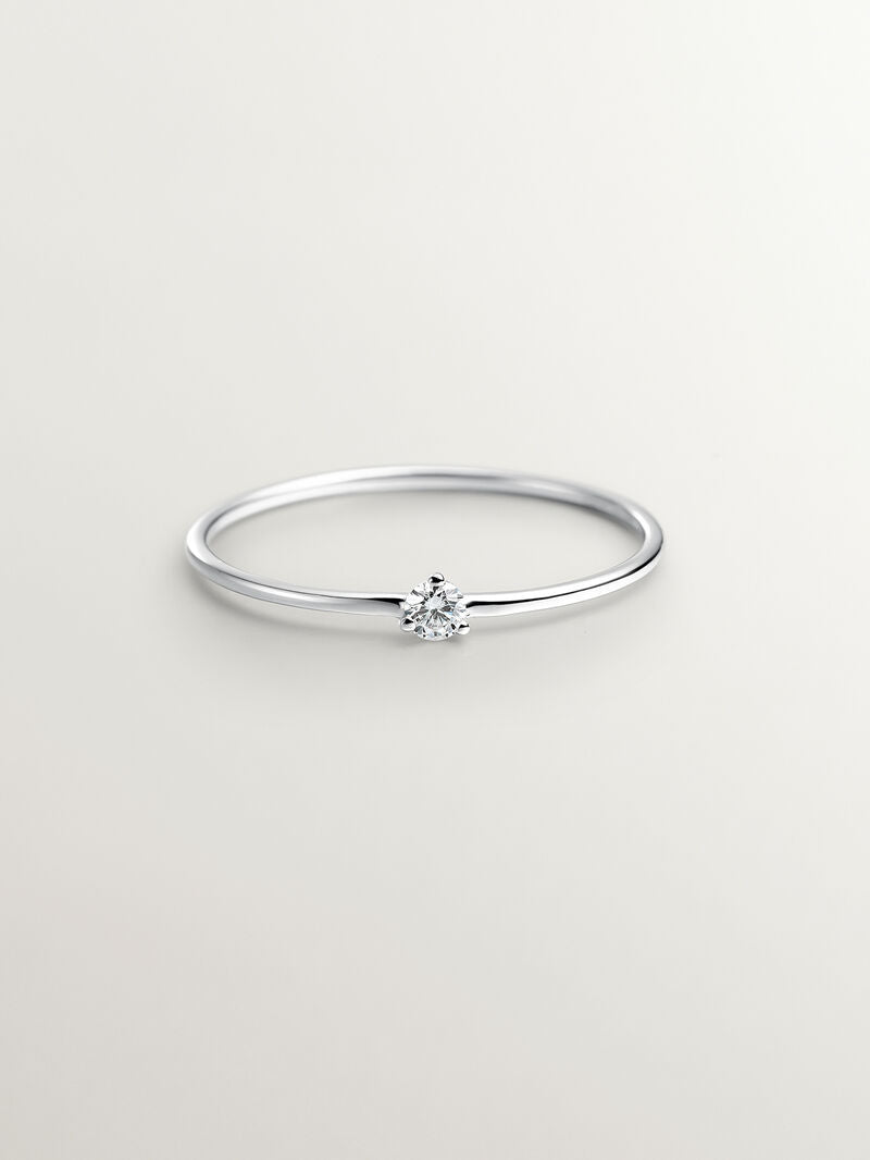 18K white gold solitaire ring with a 0.048ct diamond خاتم من الذهب الابيض عيار ١٨ مع الالماس 0,048 قيراط
