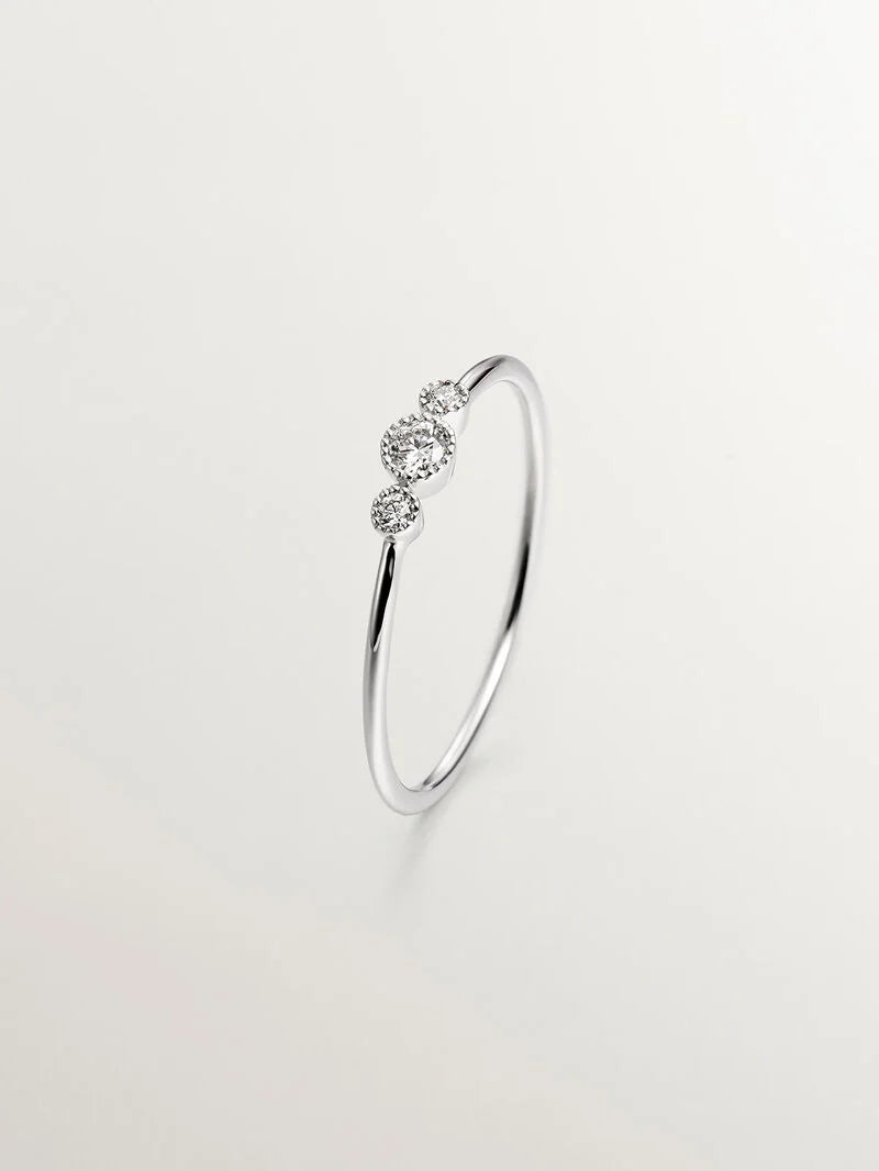 RI-ASANA 0,097CT THREE DIAMONDS RING 18KT ISI2 خاتم ذهب ابيض عيار 18 مرصع بالألماس 0,097 قيراط