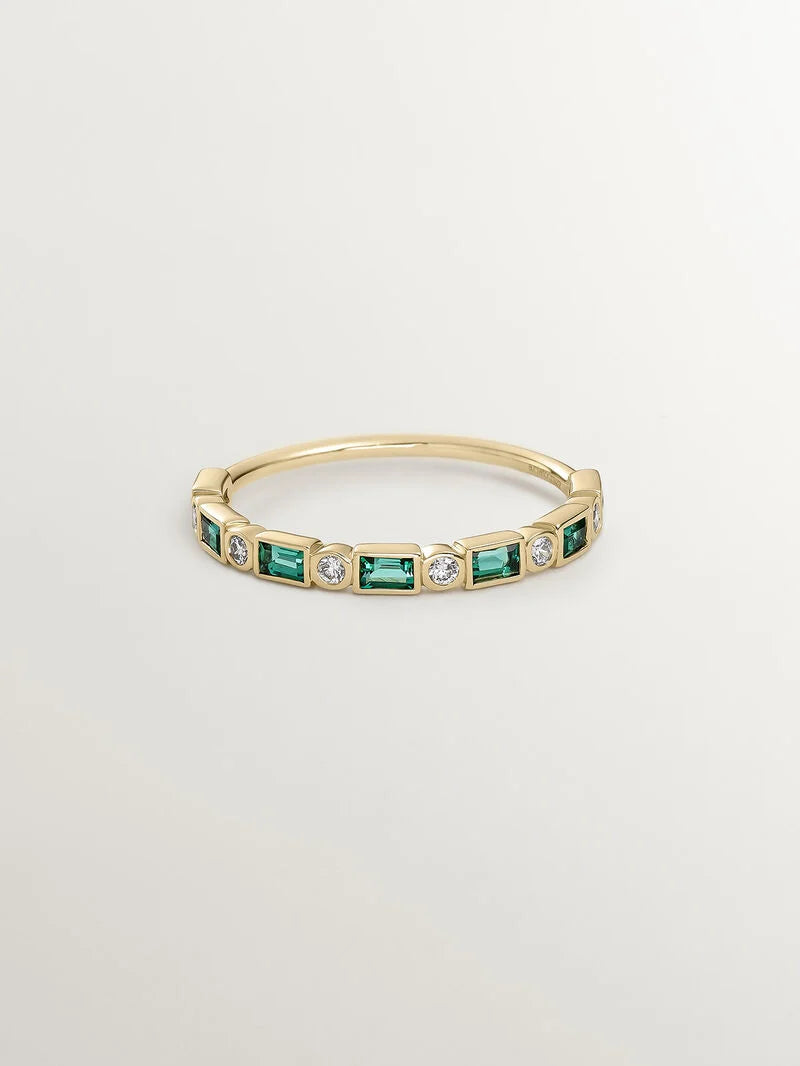 RI-GREAT THREE DIAMOND EMERALD RING