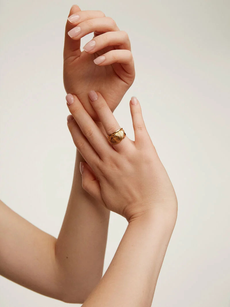 RI- YUGEN BIG GOLD PLATED RING