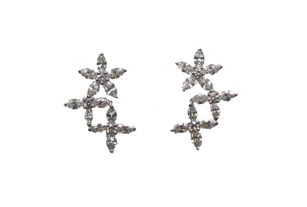 WHITE GOLD DIAMOND EARRING حلق ذهب 18 مرصع بالألماس ST / TREPADOR / 3196