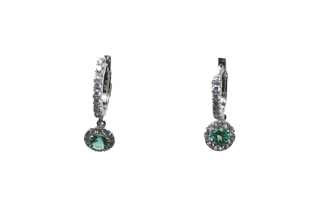 WHITE GOLD EMERALD DIAMOND EARRING حلق ذهب 18مرصع بالألماس وحجر الايمرالد