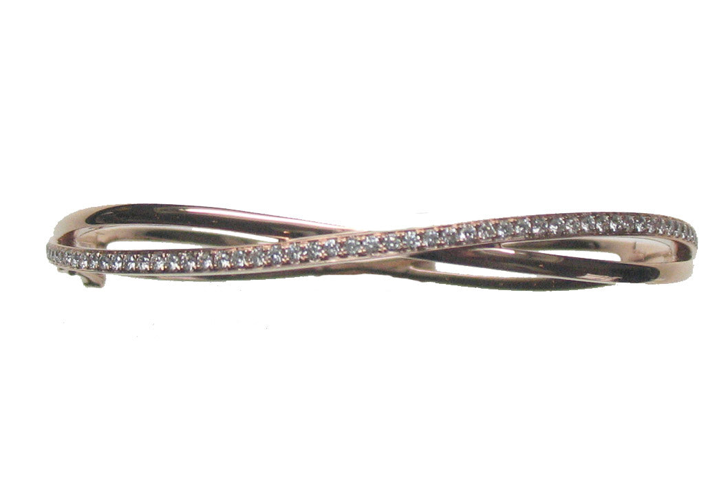 ROSE GOLD DIAMOND BRACELET اسوارة من الذهب الوردي عيار 18 مرصعة بالألماس 0.74 قيراط