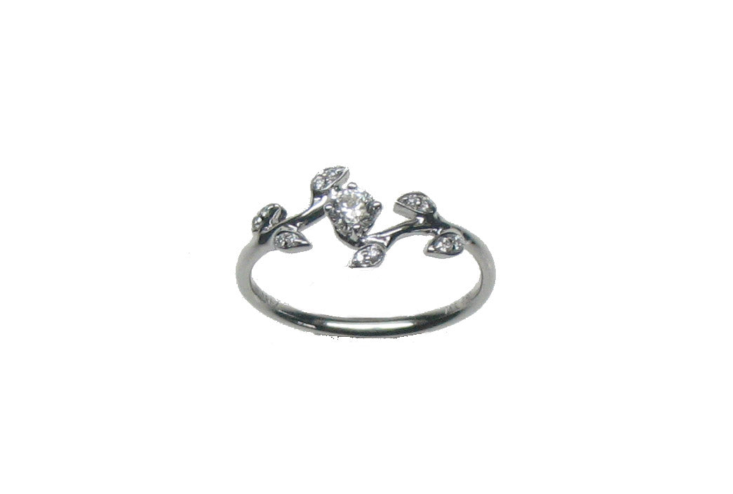 WHITE GOLD DIAMOND RING خاتم ذهب ابيض مرصع بالألماس 13 / MOTIVO / 6834